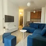 3 Modern For Big Groups Or Families Apartment *