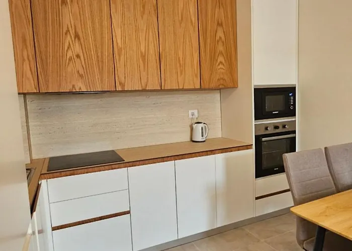 3 Modern For Big Groups Or Families דירה